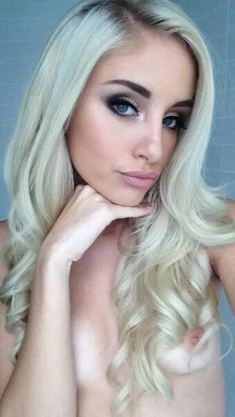 Проститутка Кира +7(981)289-01-65 Питера