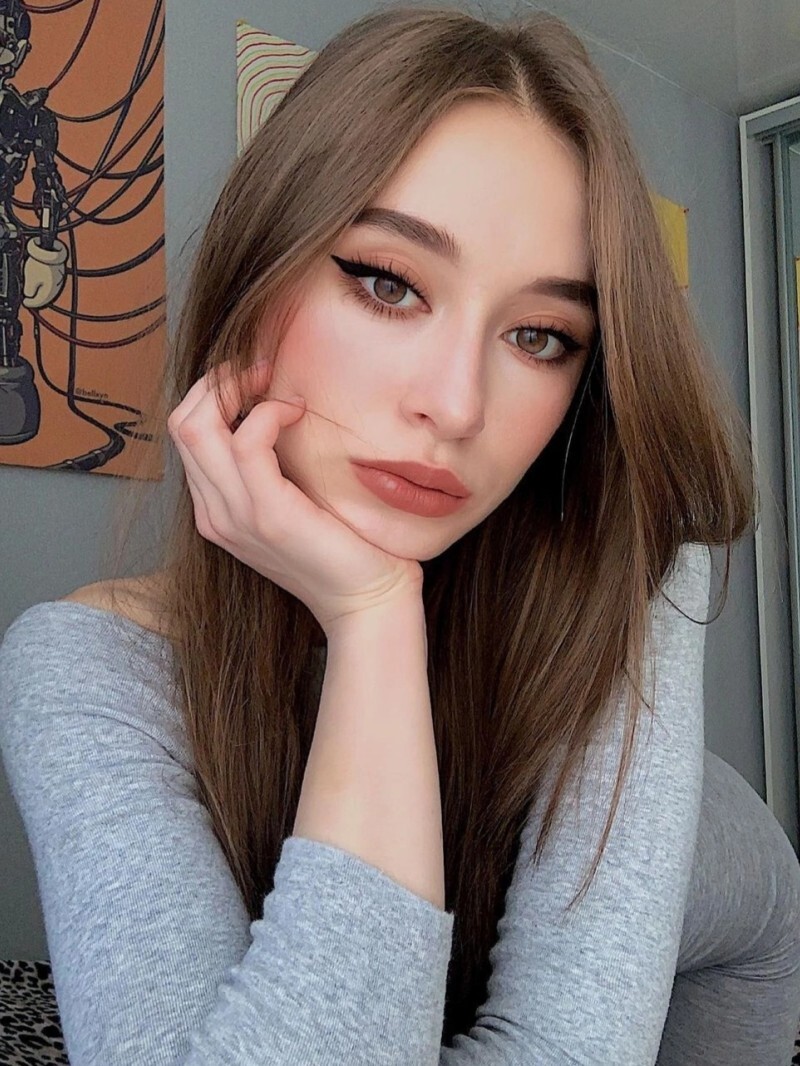 Проститутка Питера Линда с 1 размером груди предлагает интим услуги у метро Проспект Славы  +7(981)155-42-85 - фото 2