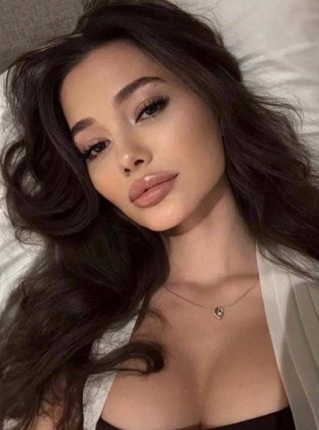 Проститутка Питера Светка с 3 размером груди предлагает интим услуги у метро Горьковская  +7(921)946-51-44 - фото 5